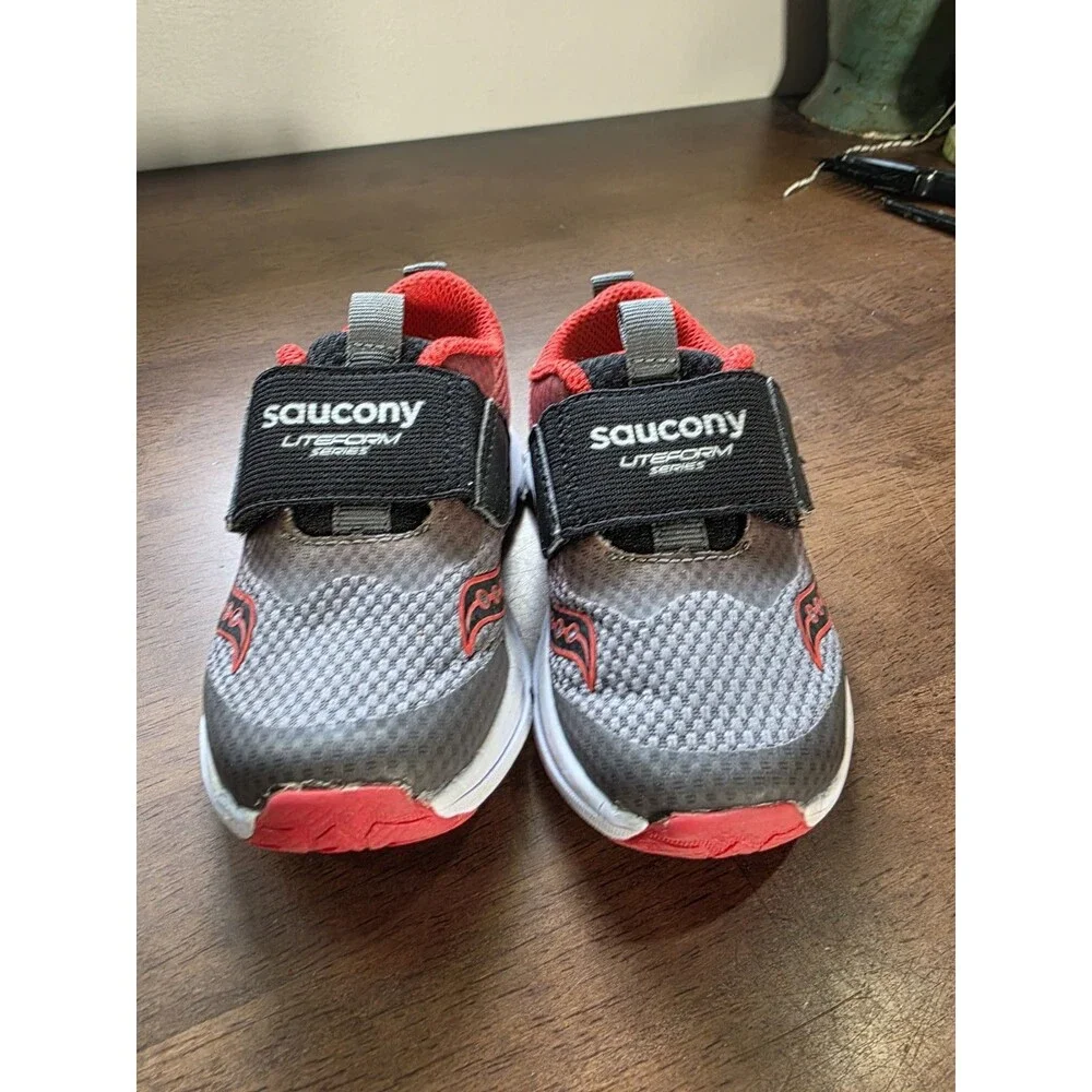 Saucony S-Baby Liteform Boys Running Shoes Grey Red Sneakers Size 6M